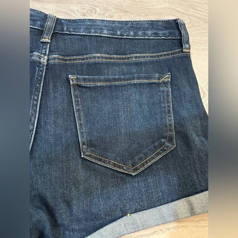 Express - Dark Blue Denim Shorts - Sortie Low Rise - Ultimate Stretch - Size 2 - Picture 12 of 14